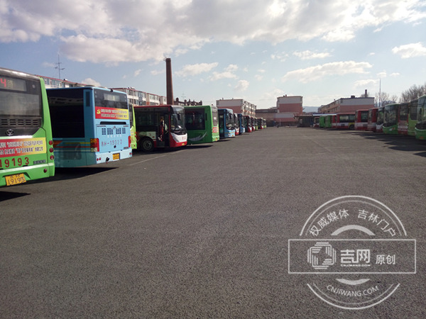 延吉全市500多名公交司机因待遇问题集体罢工