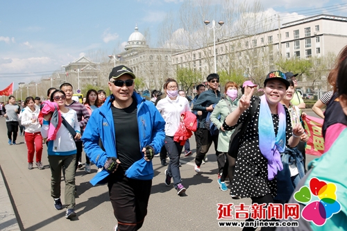 春季万人长跑活动 掀起全民健身热潮