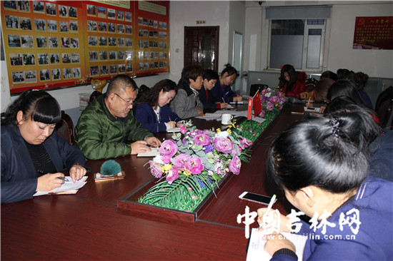 延吉市建工街道长新社区开展安全排查确保居民安全