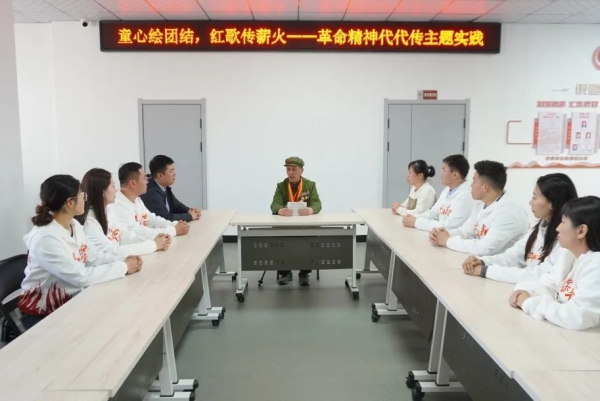 “百名硕博助振兴计划”成员走进汪清 (2).jpg