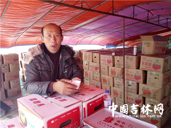 郭福伟愁得吃不下饭去.jpg
