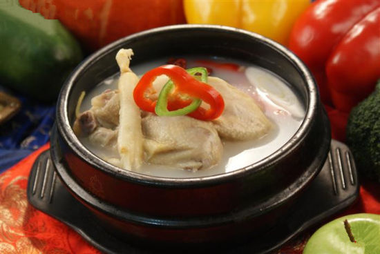 延边滋味朝鲜族特色名汤——参鸡汤