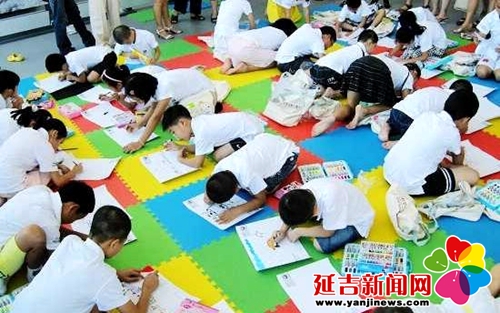 小学生美术比赛.jpeg 小学生美术比赛.jpeg