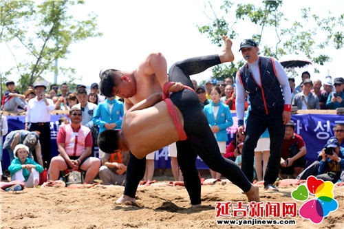 比赛精彩瞬间 金洪石 摄2.jpg