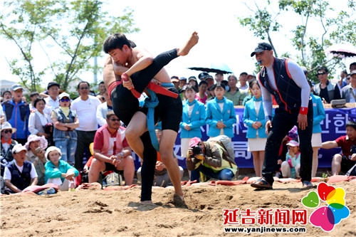 比赛精彩瞬间 金洪石 摄3.jpg