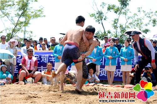 比赛精彩瞬间 金洪石 摄4.jpg