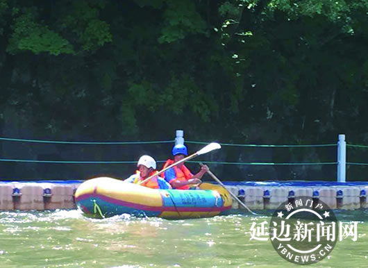 走进长寿之乡 体验激情漂流2.jpg 走进长寿之乡 体验激情漂流2.jpg