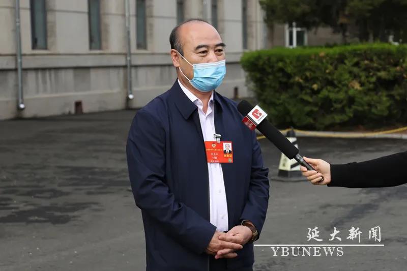 全国政协委员延边大学教授李东浩参政议政建言献策
