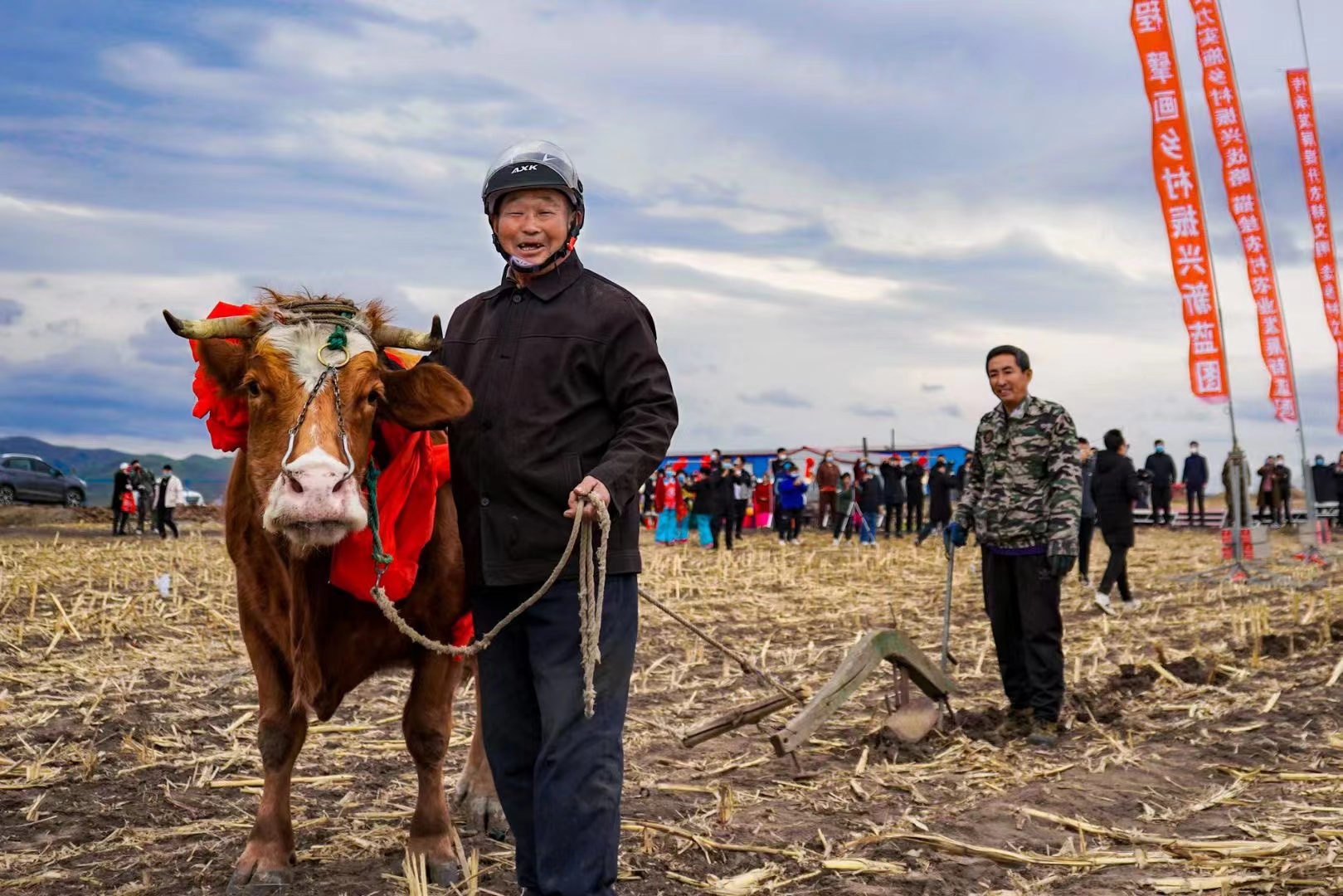 弘扬传统文化助力乡村振兴汪清县罗子沟镇举行首届农耕开犁节