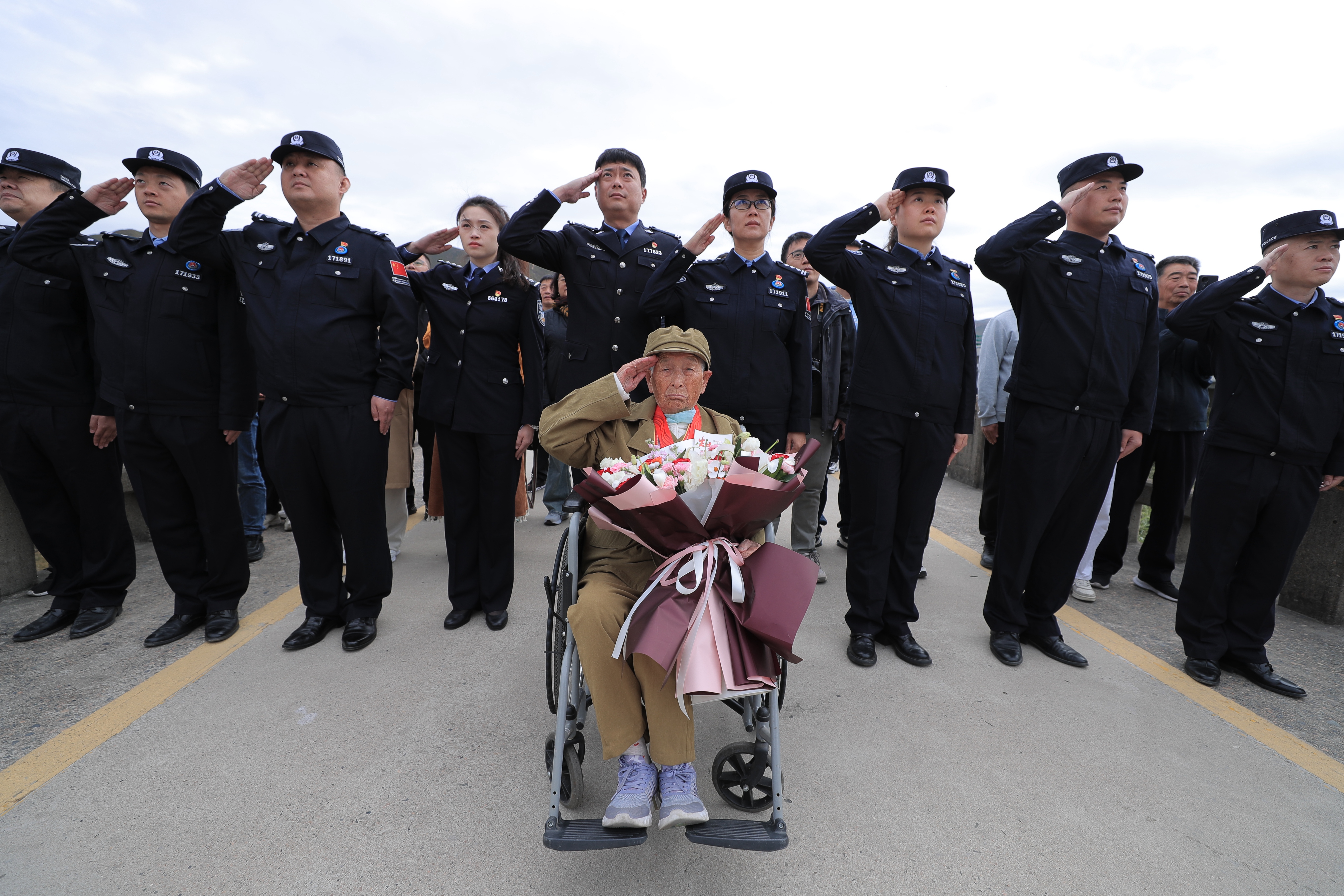 图 (2).JPG